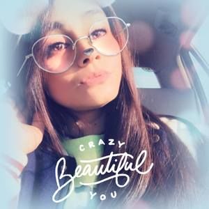 Meet your Posher, Valeria